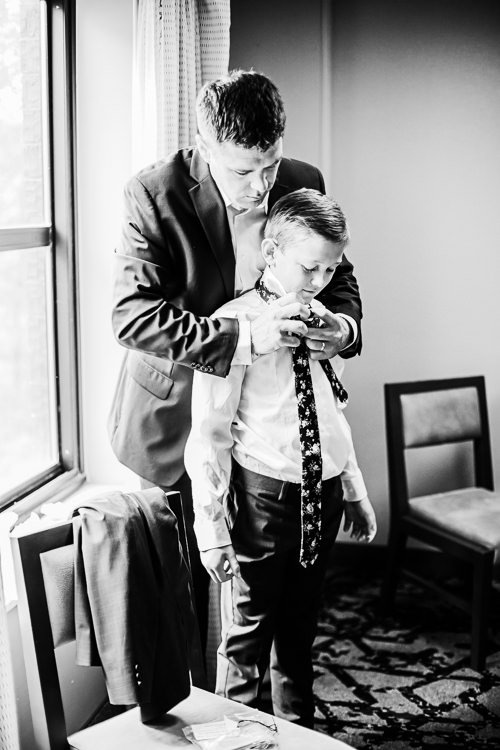 Erin & Noah - Married - WEB - Nathaniel Jensen Photography - Omaha Nebraska Wedding Photographer-16.JPG