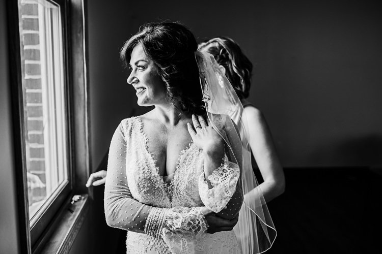 Erin & Noah - Married - WEB - Nathaniel Jensen Photography - Omaha Nebraska Wedding Photographer-63.JPG