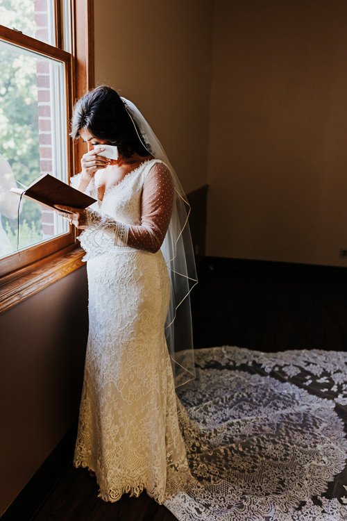 Erin & Noah - Married - WEB - Nathaniel Jensen Photography - Omaha Nebraska Wedding Photographer-71.JPG
