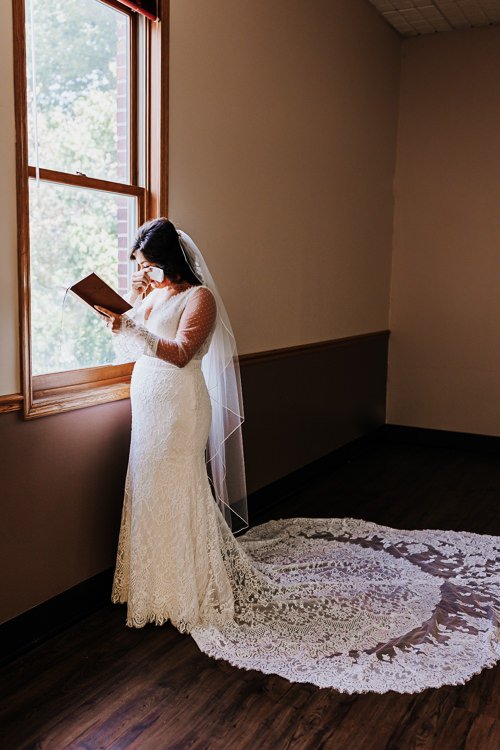 Erin & Noah - Married - WEB - Nathaniel Jensen Photography - Omaha Nebraska Wedding Photographer-73.JPG