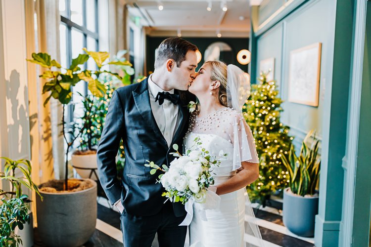 Maddie & Spencer - Married - WEB - Nathaniel Jensen Photography - Omaha Nebraska Wedding Photographer-271.JPG