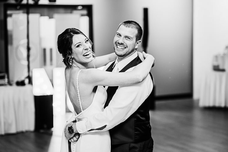 Vanessa & Nick - Married - WEB - Nathaniel Jensen Photography - Omaha Nebraska Wedding Photographer-668.JPG