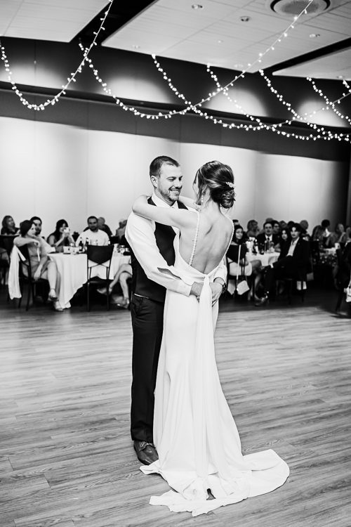 Vanessa & Nick - Married - WEB - Nathaniel Jensen Photography - Omaha Nebraska Wedding Photographer-670.JPG