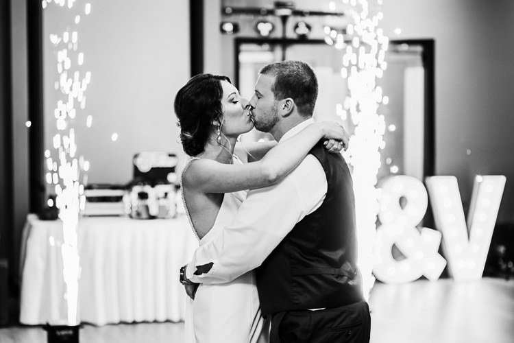 Vanessa & Nick - Married - WEB - Nathaniel Jensen Photography - Omaha Nebraska Wedding Photographer-673.JPG