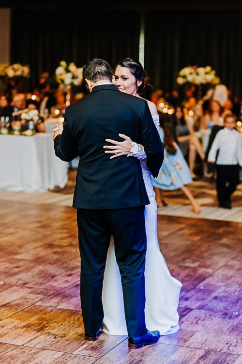 Maggie & Chris - Married - WEB - Nathaniel Jensen Photography - Omaha Nebraska Wedding Photographer-575.JPG