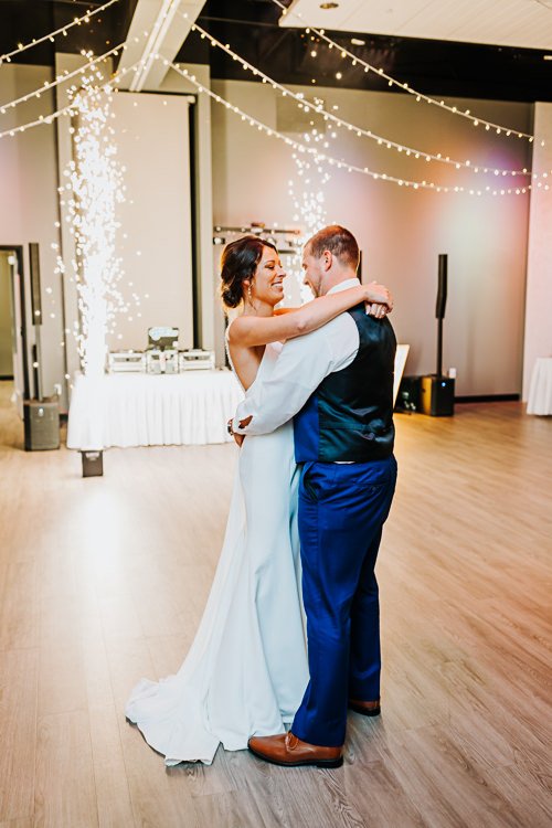 Vanessa & Nick - Married - WEB - Nathaniel Jensen Photography - Omaha Nebraska Wedding Photographer-678.JPG