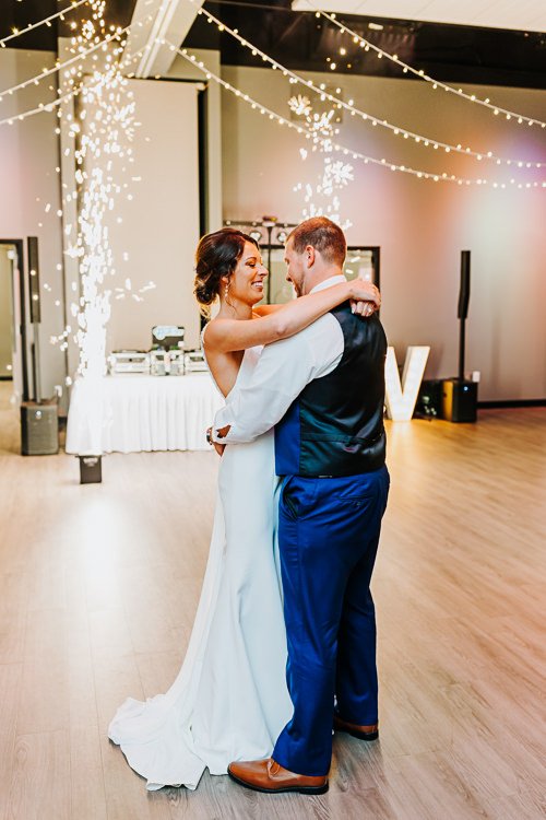 Vanessa & Nick - Married - WEB - Nathaniel Jensen Photography - Omaha Nebraska Wedding Photographer-679.JPG