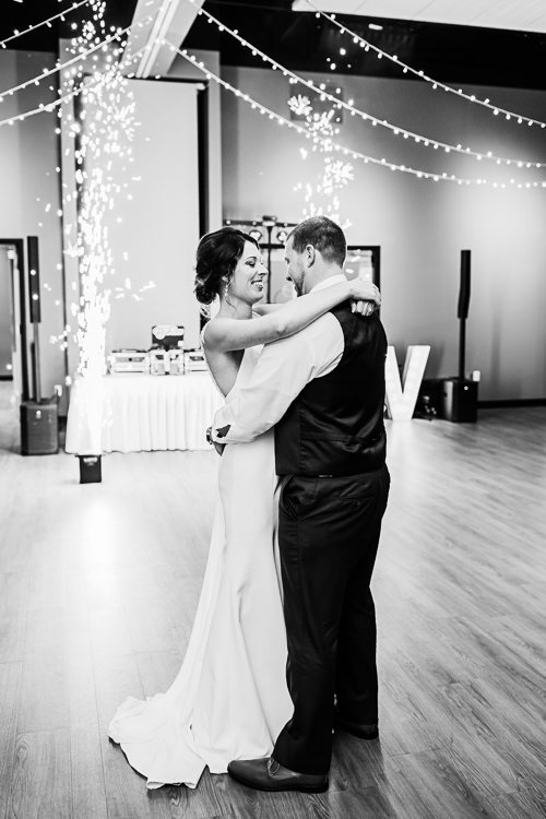 Vanessa & Nick - Married - WEB - Nathaniel Jensen Photography - Omaha Nebraska Wedding Photographer-680.JPG
