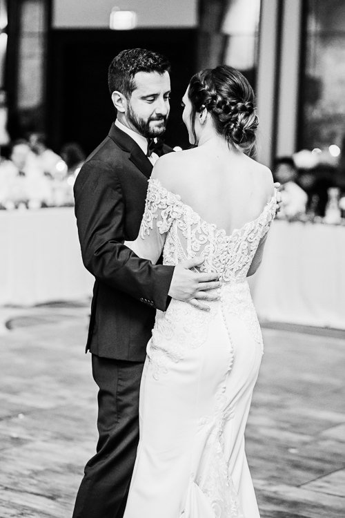 Maggie & Chris - Married - WEB - Nathaniel Jensen Photography - Omaha Nebraska Wedding Photographer-583.JPG