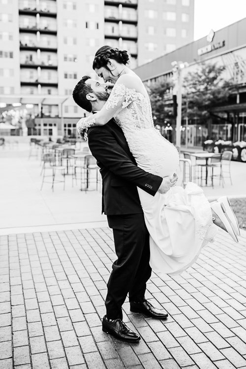 Maggie & Chris - Married - WEB - Nathaniel Jensen Photography - Omaha Nebraska Wedding Photographer-629.JPG