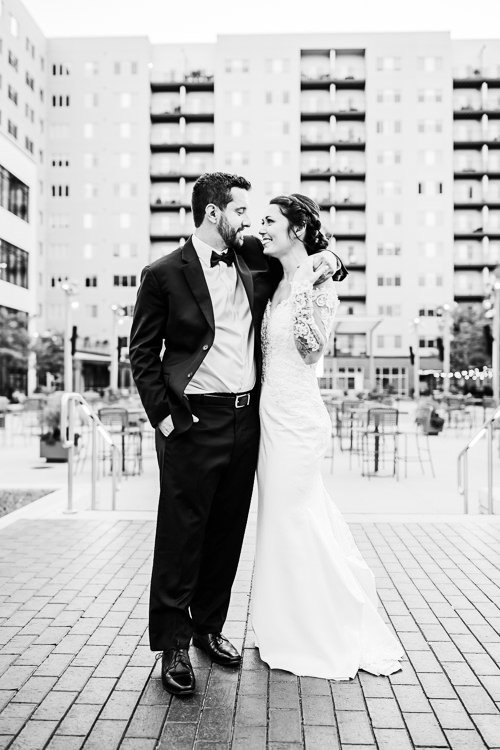 Maggie & Chris - Married - WEB - Nathaniel Jensen Photography - Omaha Nebraska Wedding Photographer-633.JPG