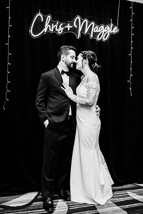 Maggie & Chris - Married - WEB - Nathaniel Jensen Photography - Omaha Nebraska Wedding Photographer-657.JPG