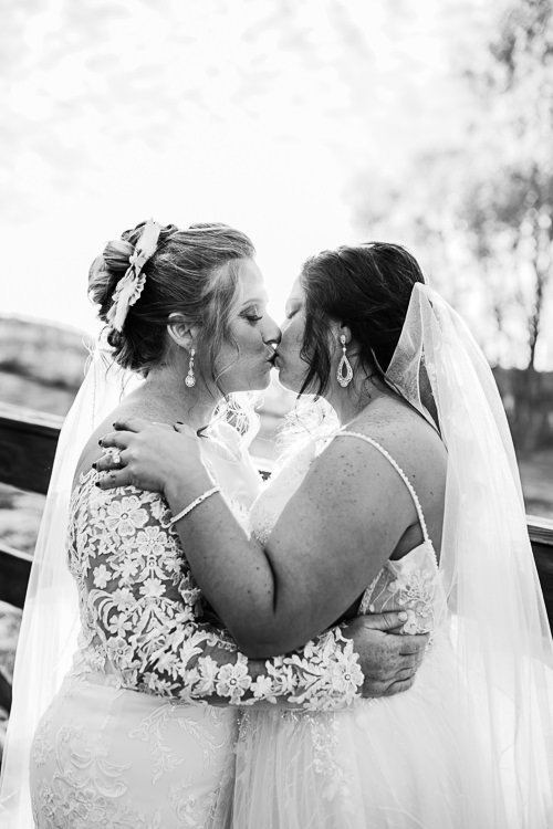 Kenzie & Robyn - Married - WEB - Nathaniel Jensen Photography - Omaha Nebraska Wedding Photographer-604.JPG