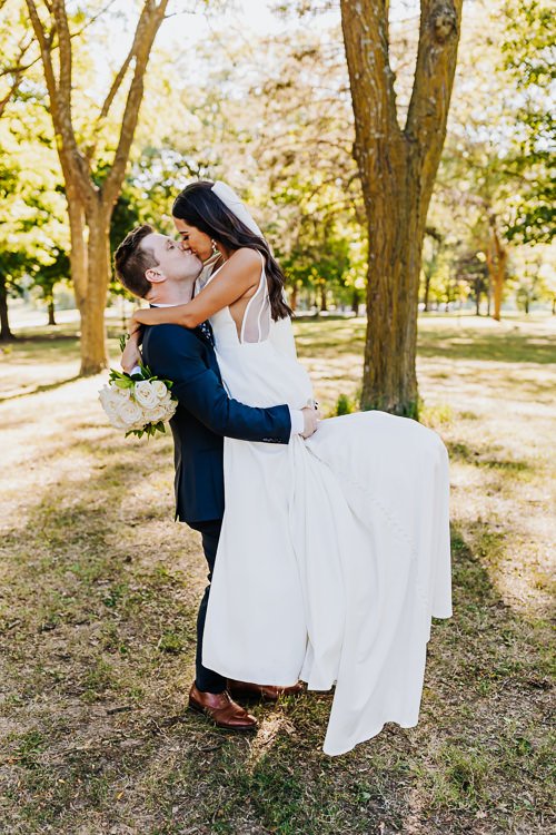 Molly & Ollie - Married - WEB - Nathaniel Jensen Photography - Omaha Nebraska Wedding Photographer-581.JPG