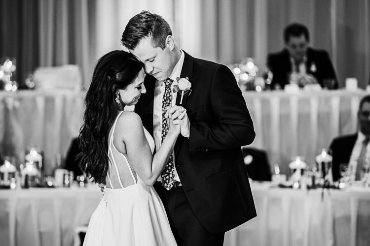 Molly & Ollie - Married - WEB - Nathaniel Jensen Photography - Omaha Nebraska Wedding Photographer-783.JPG