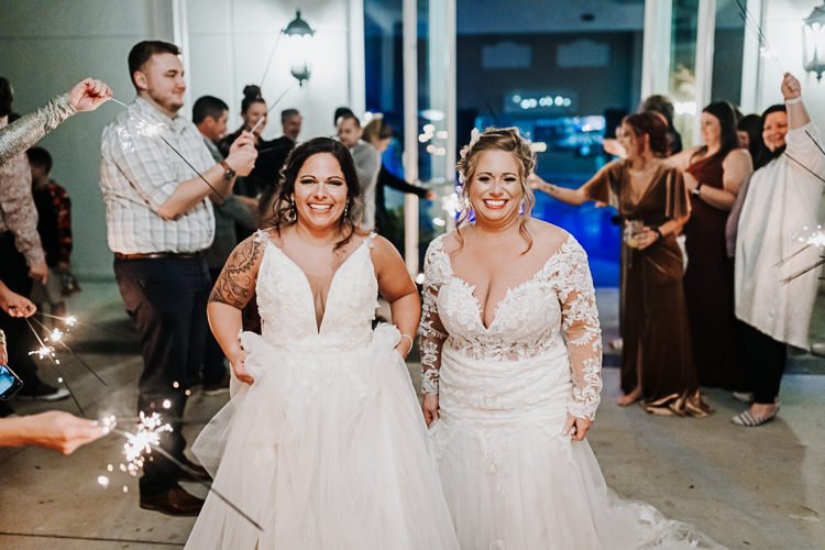 Kenzie & Robyn - Married - WEB - Nathaniel Jensen Photography - Omaha Nebraska Wedding Photographer-900.JPG
