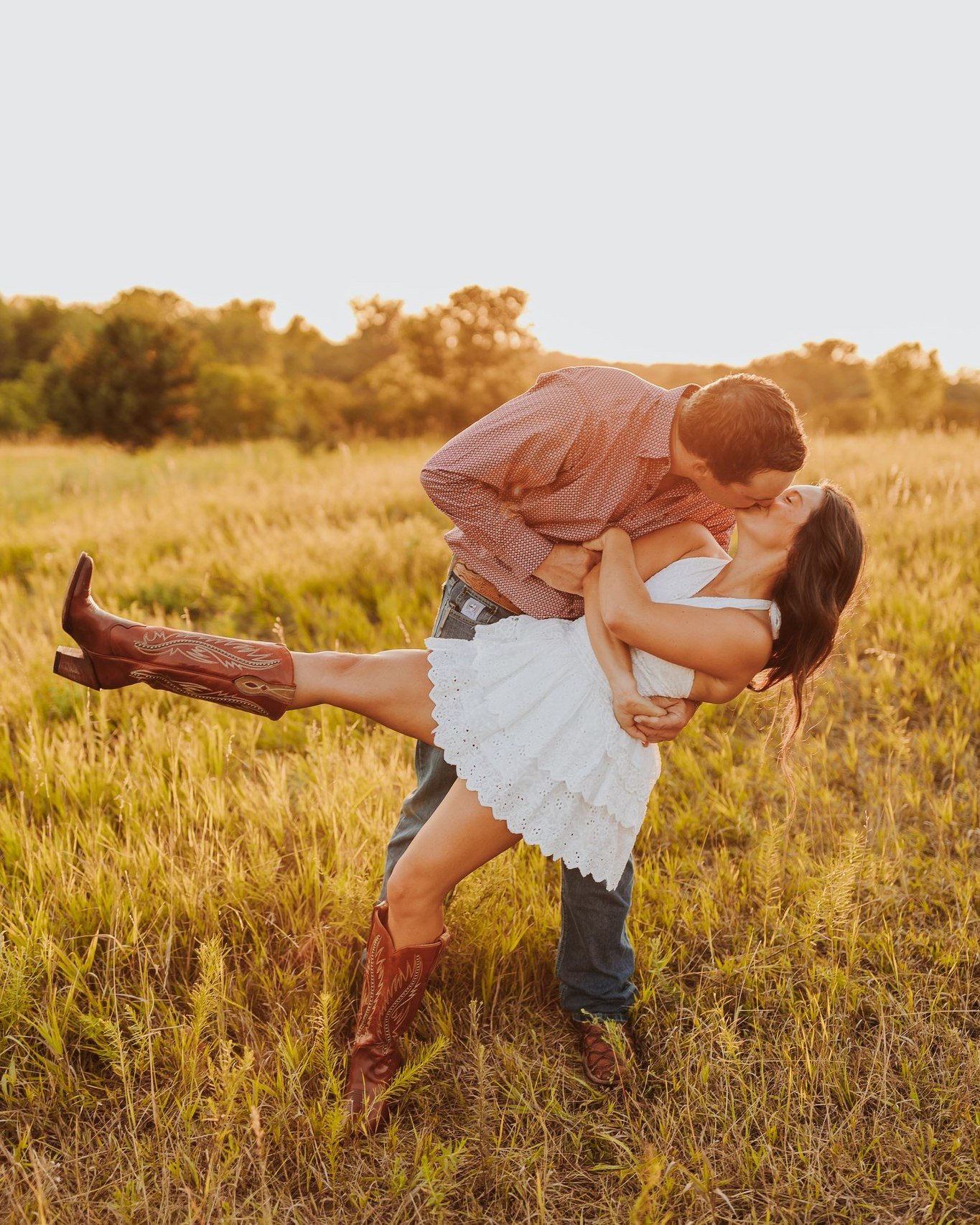 Happy wedding day, Jordyn &amp; Ryan! I can&rsquo;t wait to see you two light up the dance floor tonight! Wishing you a day full of love, laughter, and all the good vibes 🤍