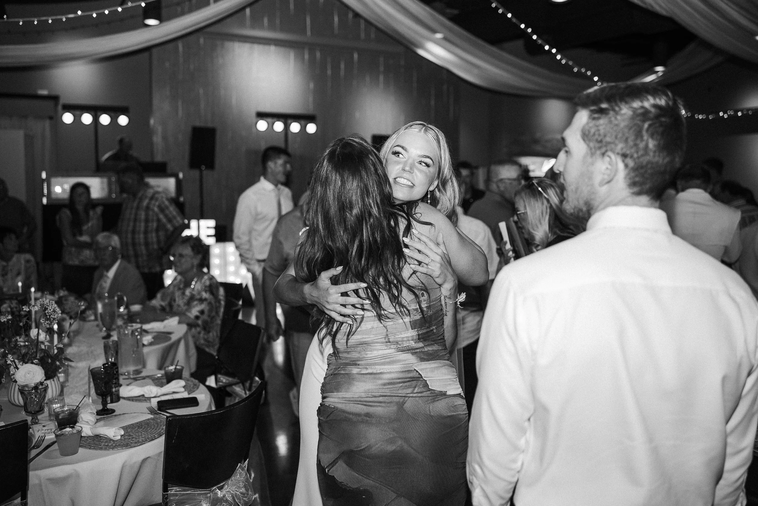 Erica & Zach - Married - Nathaniel Jensen Photography - Omaha Nebraska Wedding Photographer-753.jpg