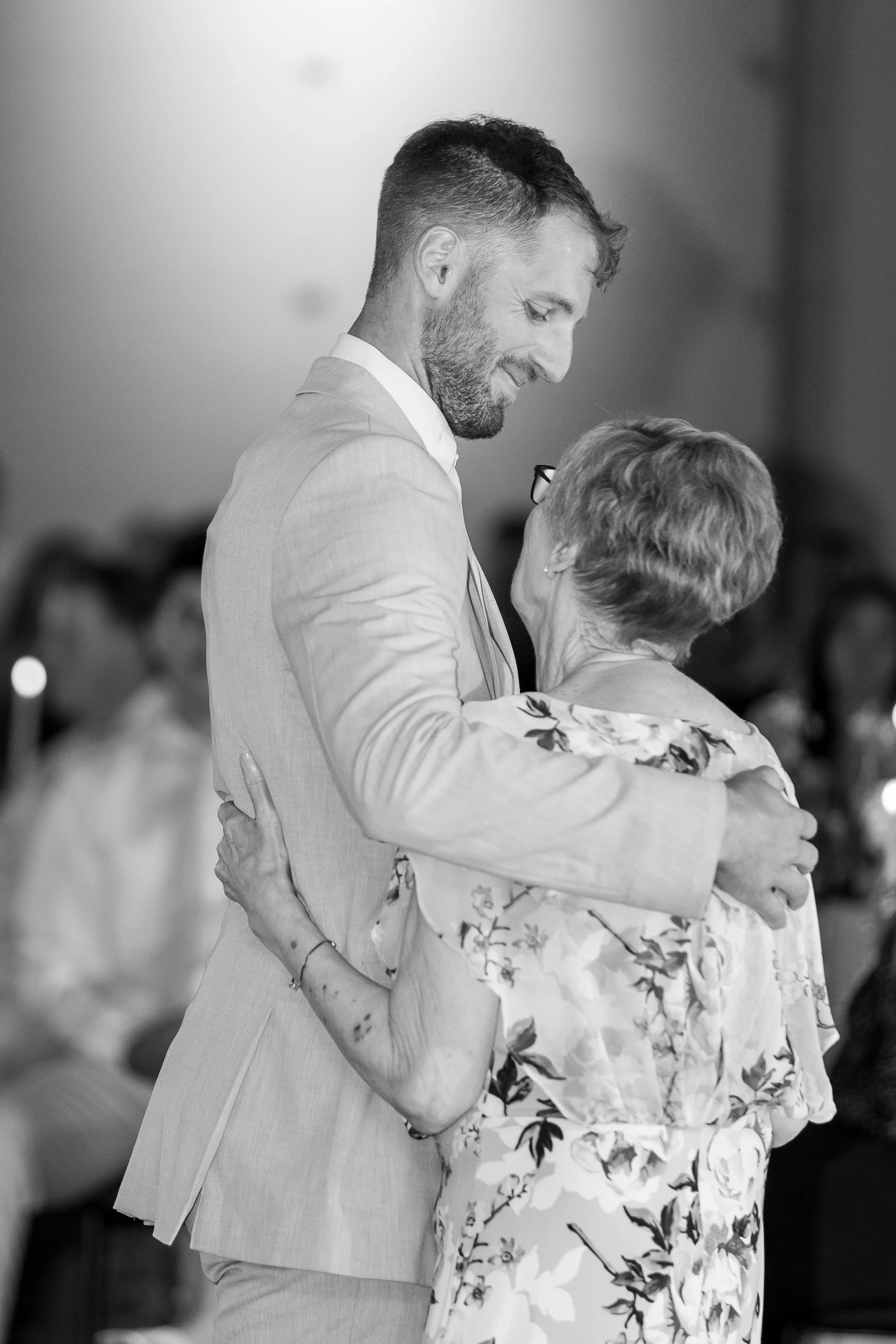 Erica & Zach - Married - Nathaniel Jensen Photography - Omaha Nebraska Wedding Photographer-942.jpg