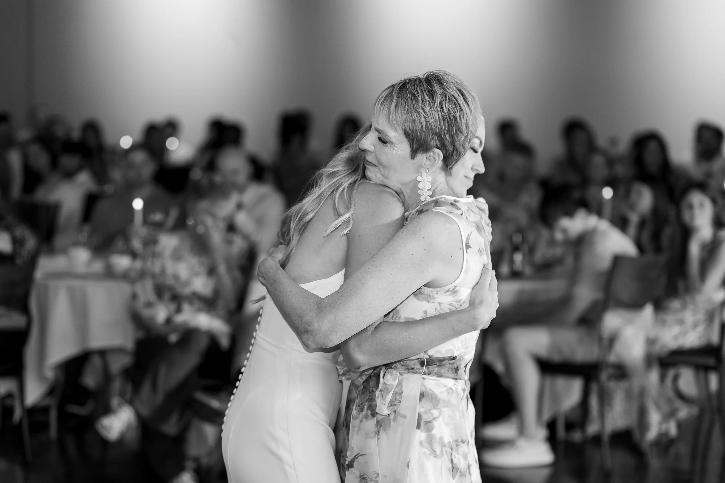 Erica & Zach - Married - Nathaniel Jensen Photography - Omaha Nebraska Wedding Photographer-970.jpg