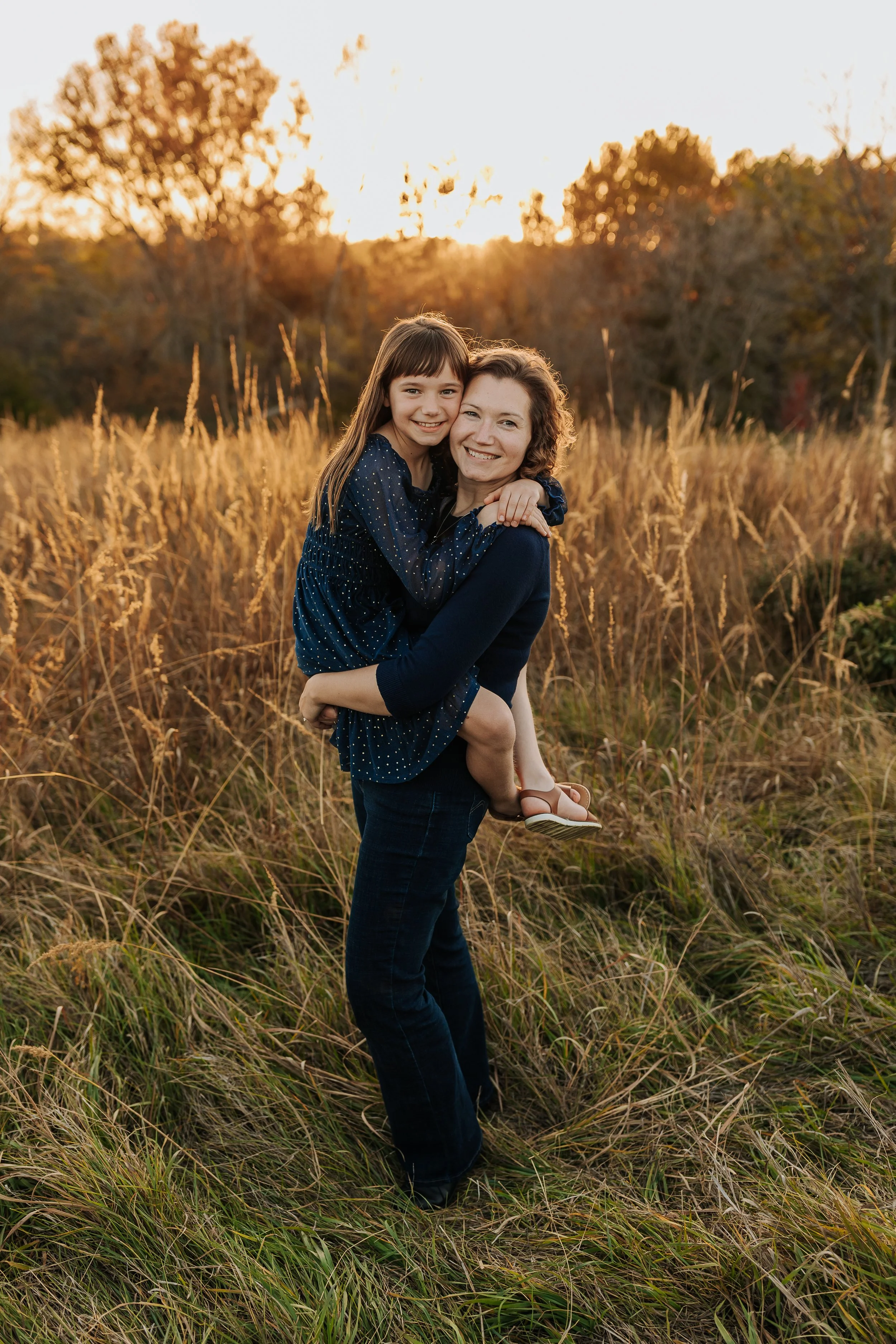 Rudloff-Royer Family 2025 - Nathaniel Jensen Photography - Omaha Nebraska Family Photographer-95.jpg