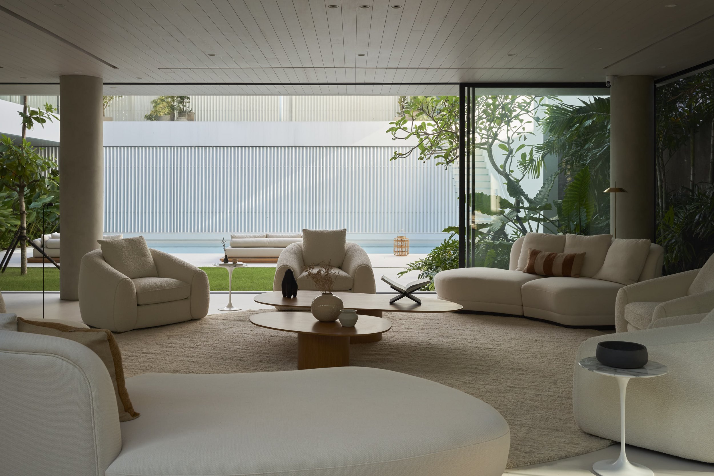 CasaOmo-LivingRoom-Lr 4.jpg