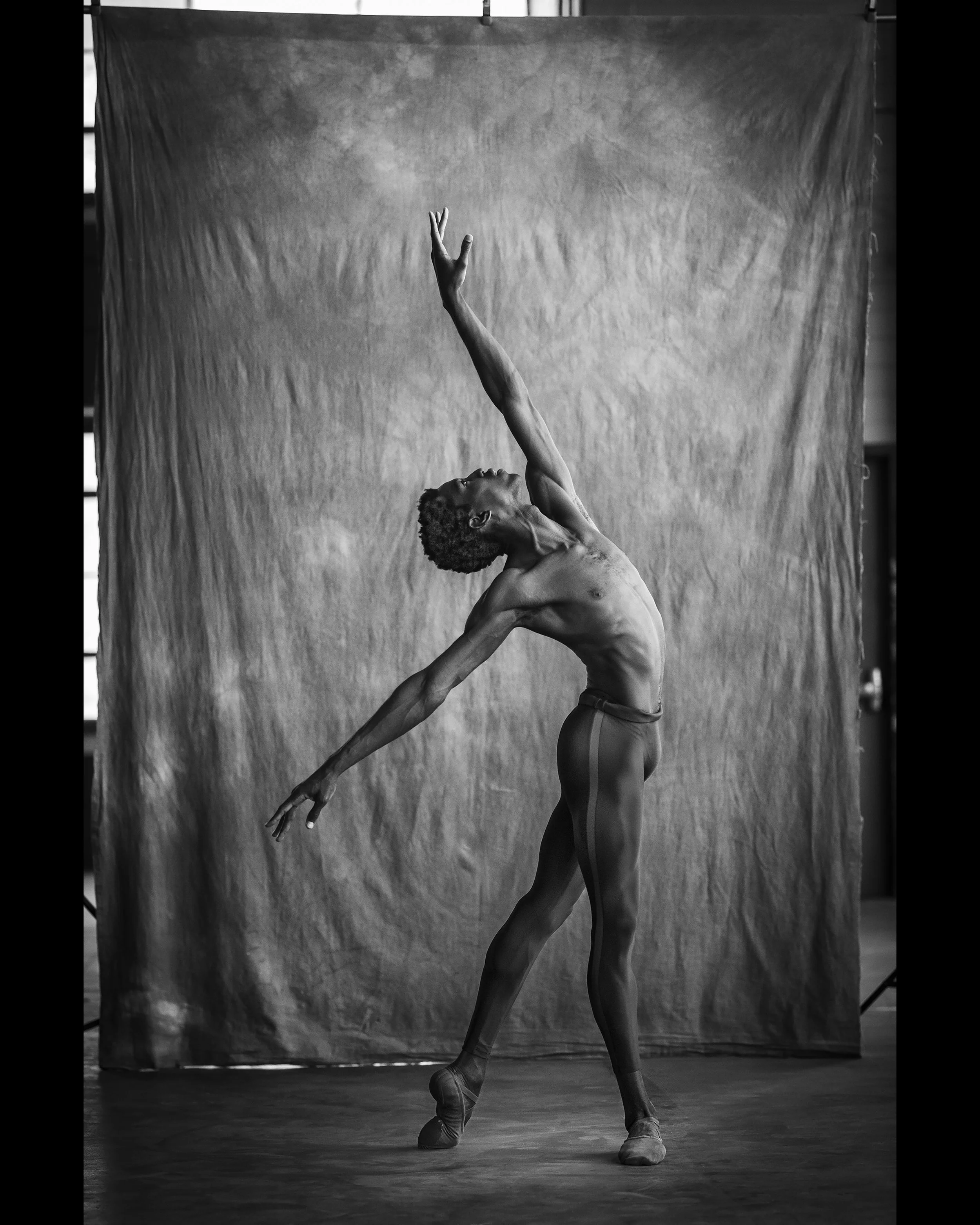 MM Loni dance 1938908-Edit copy 2.jpg