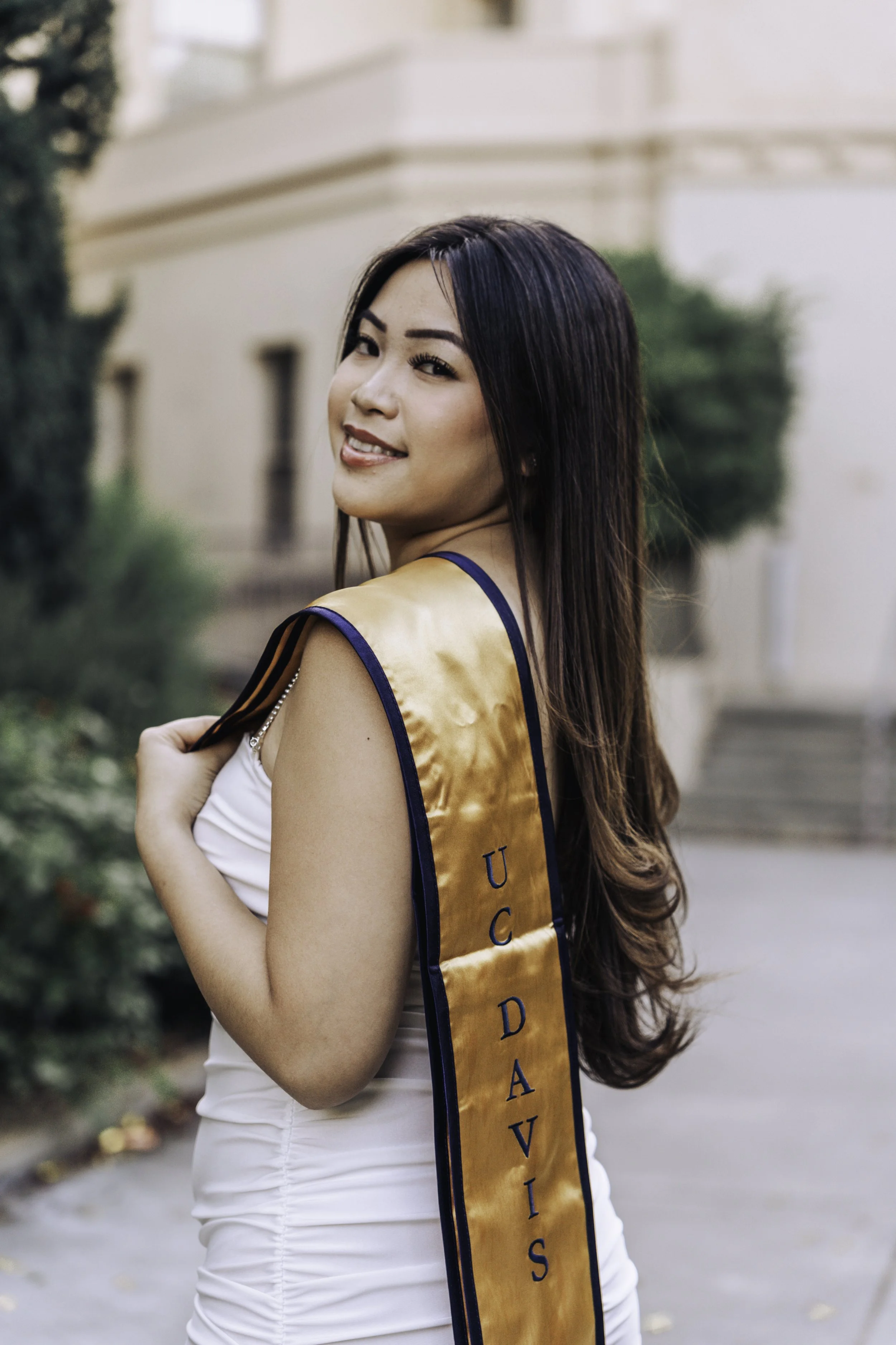 Kelly_Phan_and_Kathleen_Huynh_Graduation_37.jpg