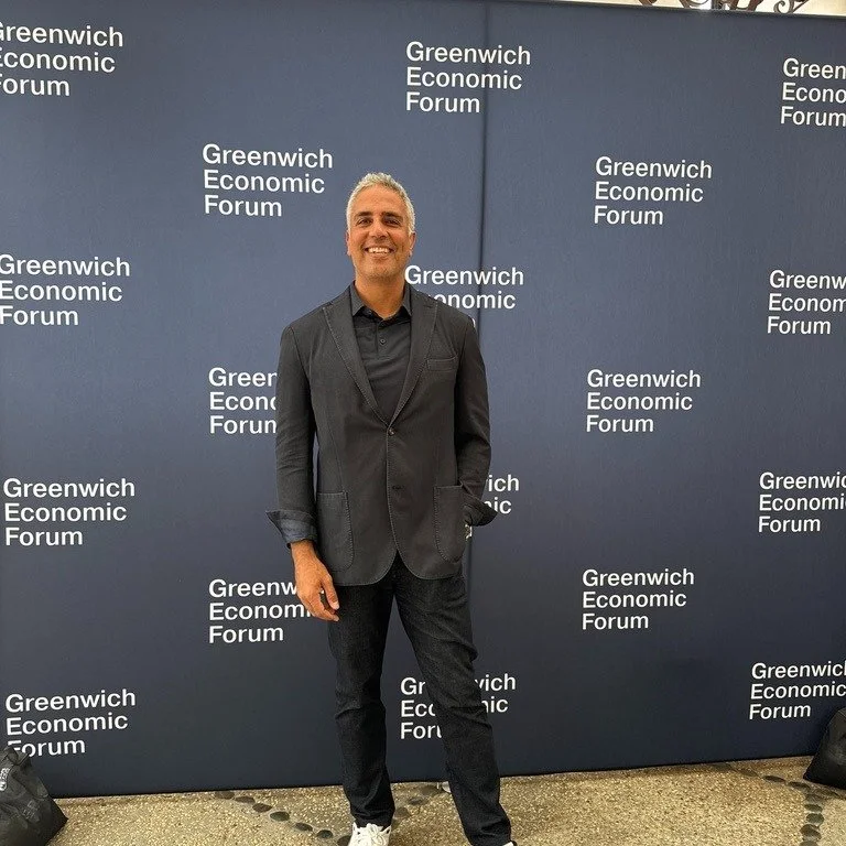 Just released: My November 2025 Roundup of what I am Reading, Watching, Listening To including:

The Mini-Brain Living Computer

What I Learned Working with Buffett - Tracy Britt Cool

What Happens When Digital Superintelligence Arrives?

The Future 