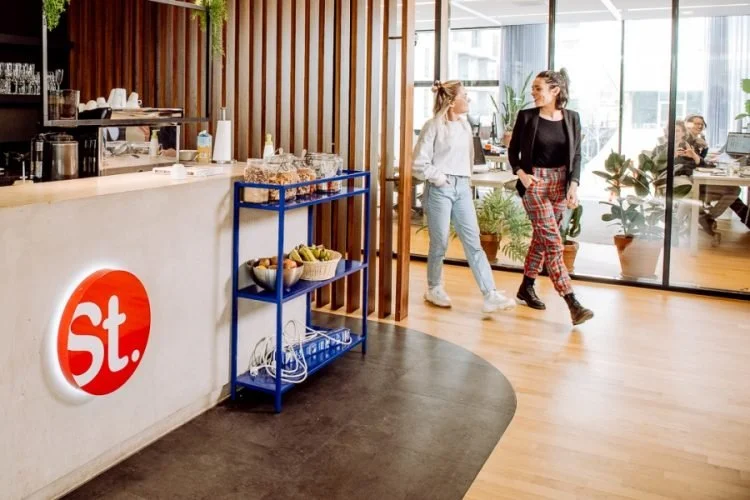 Repositioning company collective MakerStreet