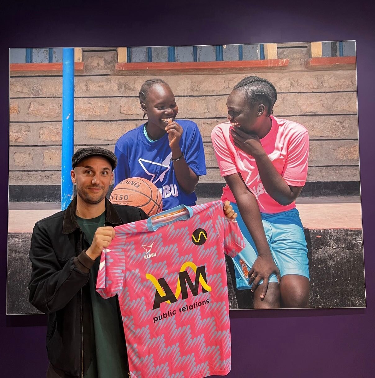 Here we go! Saudi&rsquo;s may buy top players, but AM has just bought and sponsored a top team in The Netherlands &ndash; with a surprisingly familiar and new name 'AM'! 😂

To also make a positive contribution, we chose global NGO @theklabu as our p