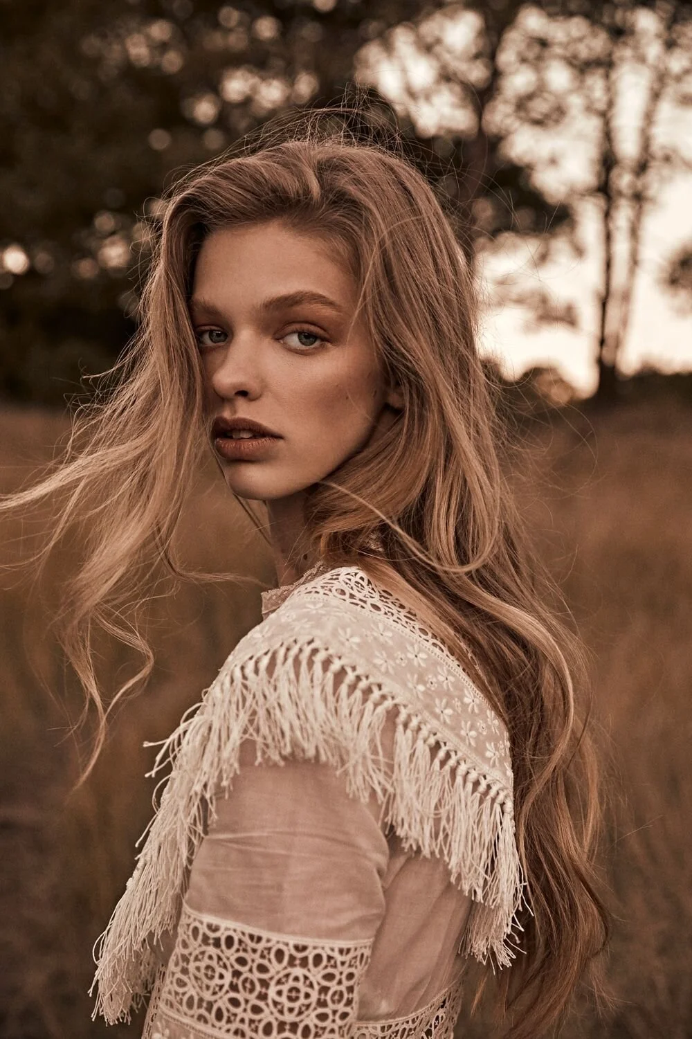 ELLE Singapore August 2018 Clare Crawford by Jeremy Choh _ Fashion Editorials.jpeg