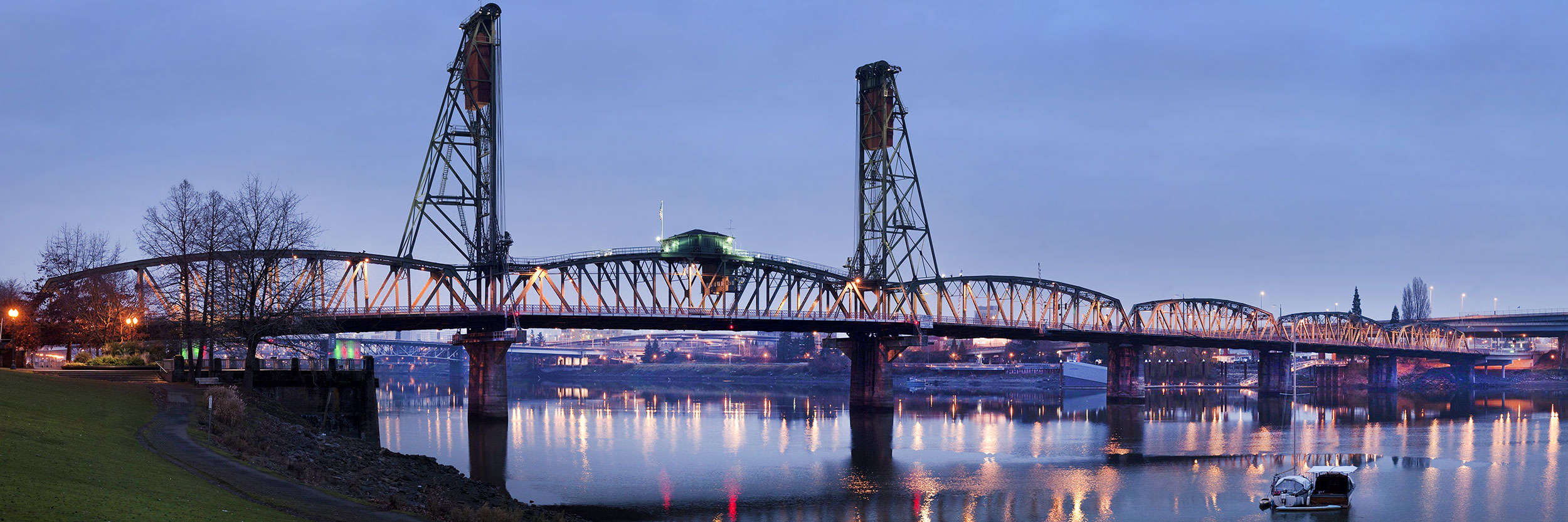 HawthorneBridgeDawn_9000w_9x3.jpg