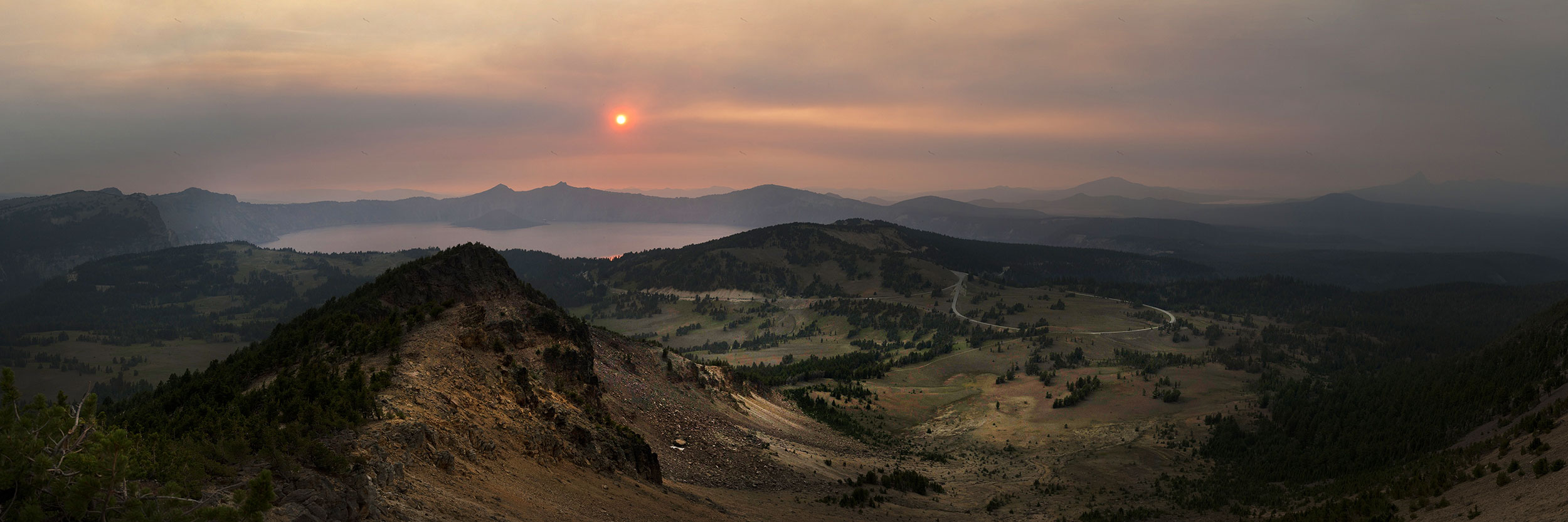 CraterLakeMountScottSunset_9000w.jpg