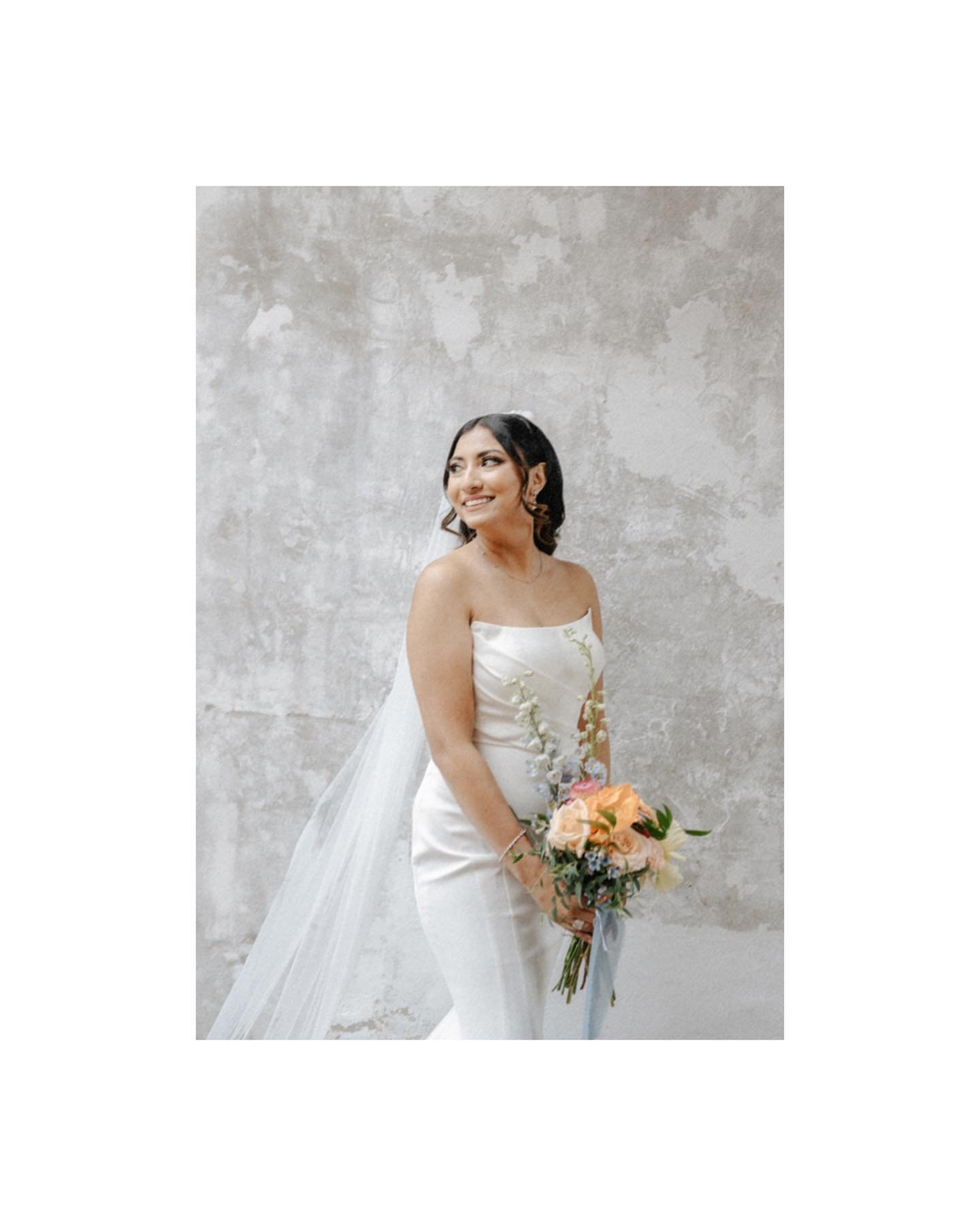 Sarika&rsquo;s bridal look for her Casa Feliz wedding. #orlandoweddingphotographer #tampaweddingphotographer#floridaweddingphotographer 
#chicagoweddingphotographer
#sandiegoweddingphotographer
#documentaryweddingphotographer
#orlandophotographer