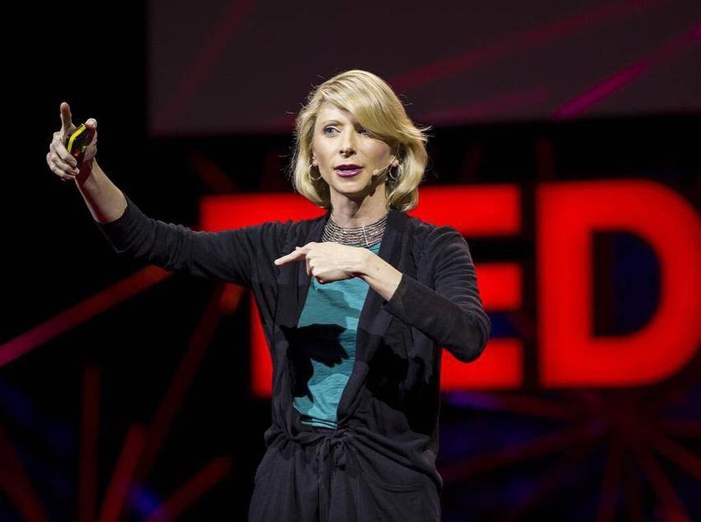 Have you ever seen professor and researcher @amycuddy TED Talk on the psychology of body language and power posing?🗣Amy Cuddy&rsquo;s research on body language reveals that we can change other people&rsquo;s perceptions &mdash; and perhaps even our 