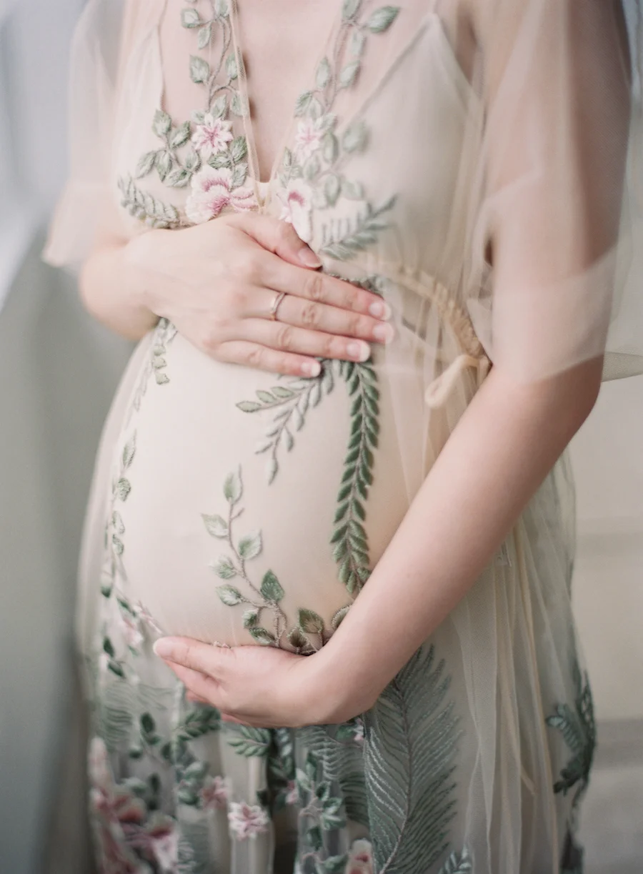 Savour Productions - Maternity shoot-17.jpg
