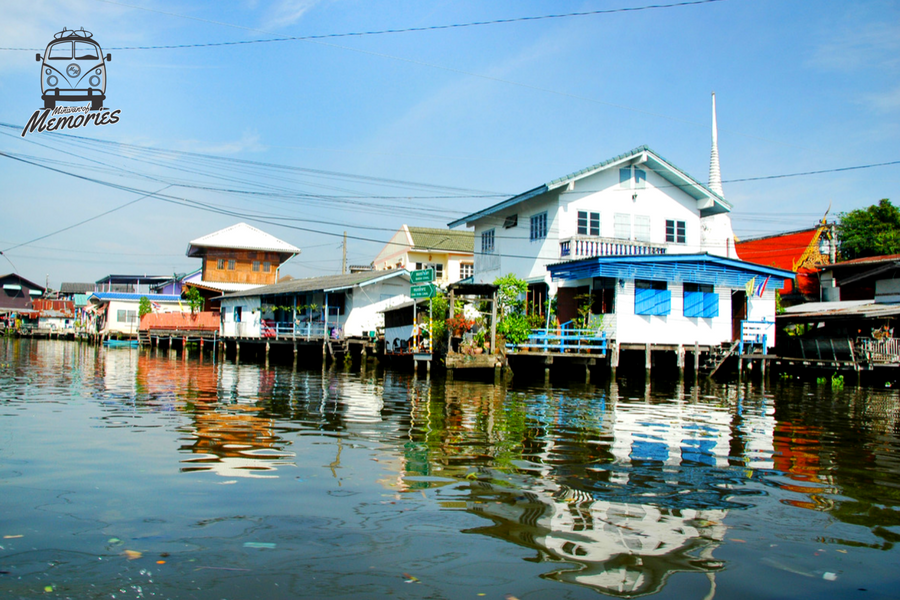Adriana Kruzovi - Taling Chai, Thailand 2013