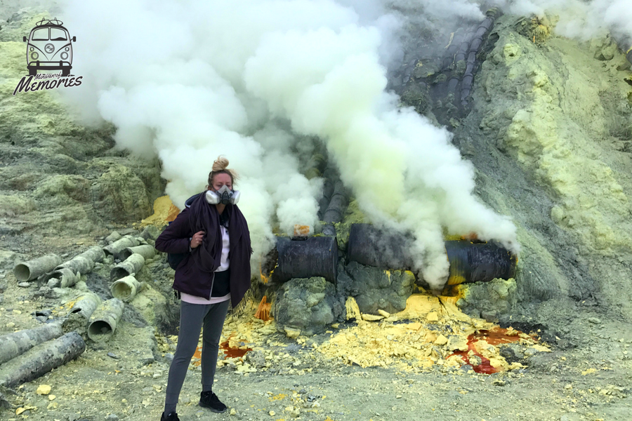 Kawah Ijen - Chelsea Johnson @chelseashellyoga