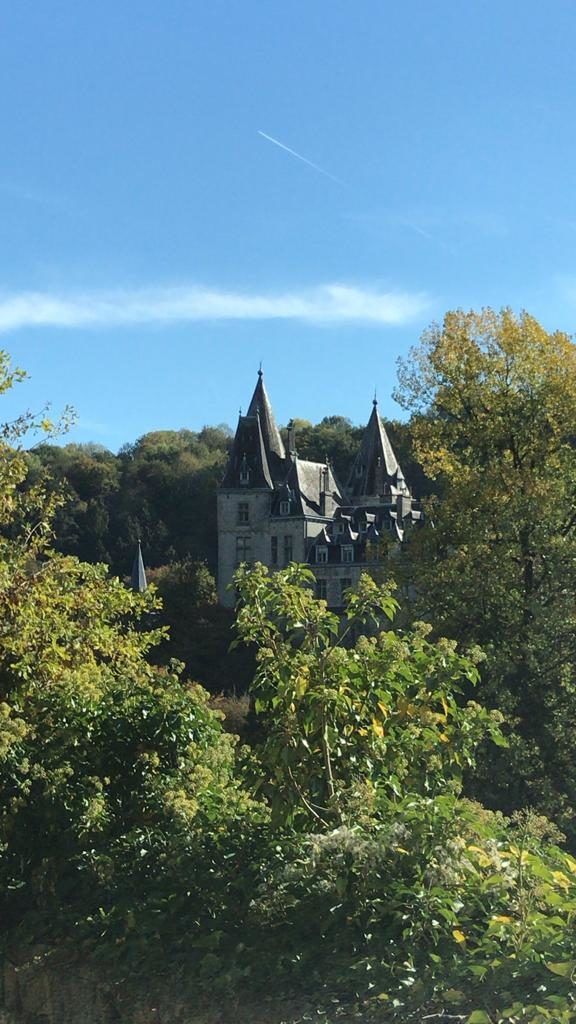 laboitedallumettes-durbuy-city-smallest-belgium-visit-trip-castle.jpg