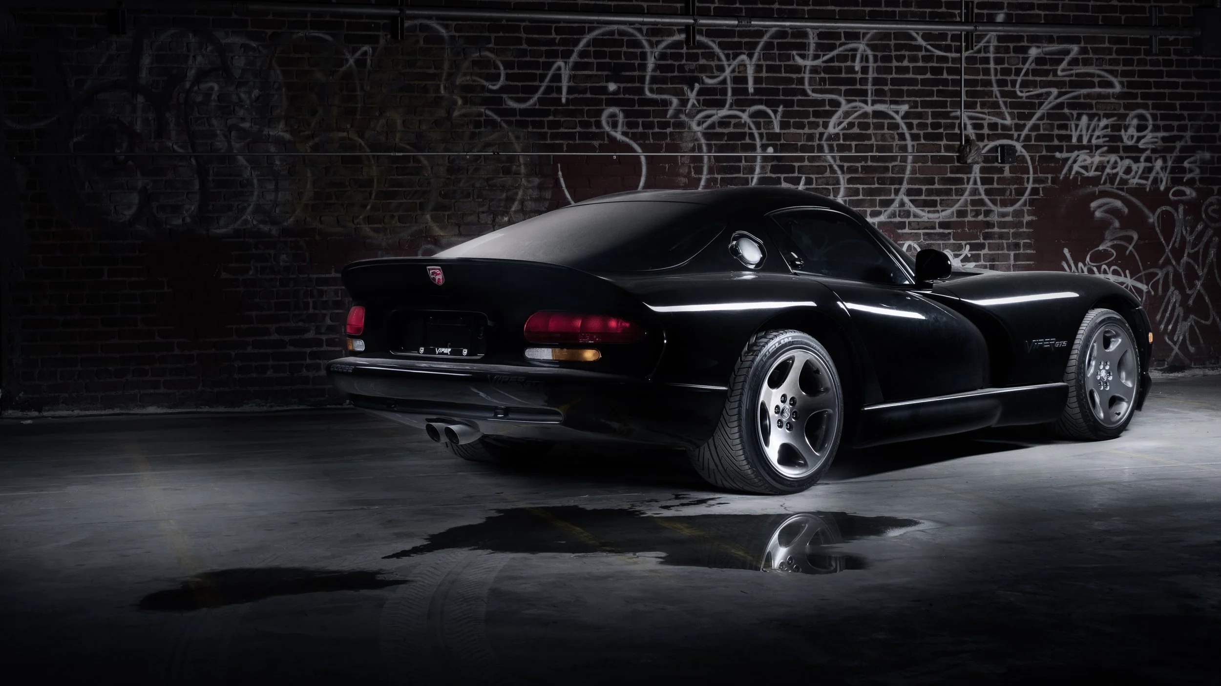 viper_black.jpg