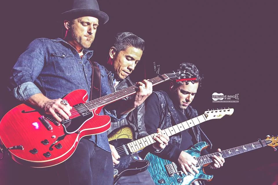 RJ Ronquillo, playing on tour with Thompson Square Band