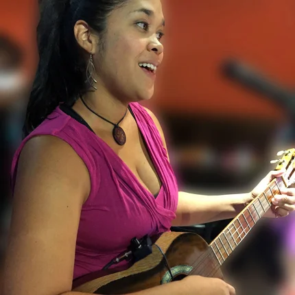 430_Ana_s-Band-Mate.jpg