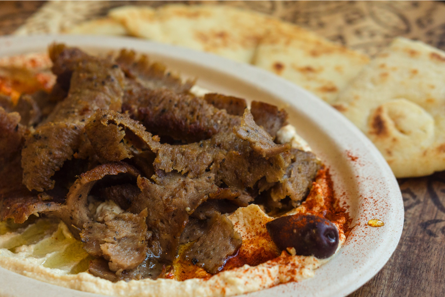 Hummus Gyro Plate with Pita