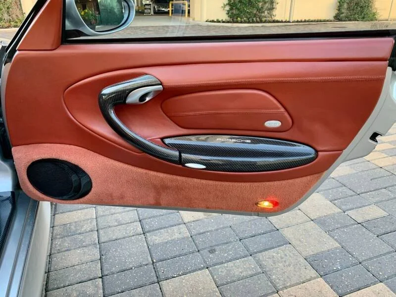 2001-porsche-911-carrera-2dr-coupe5.jpeg