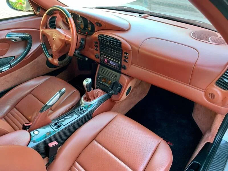 2001-porsche-911-carrera-2dr-coupe32.jpeg