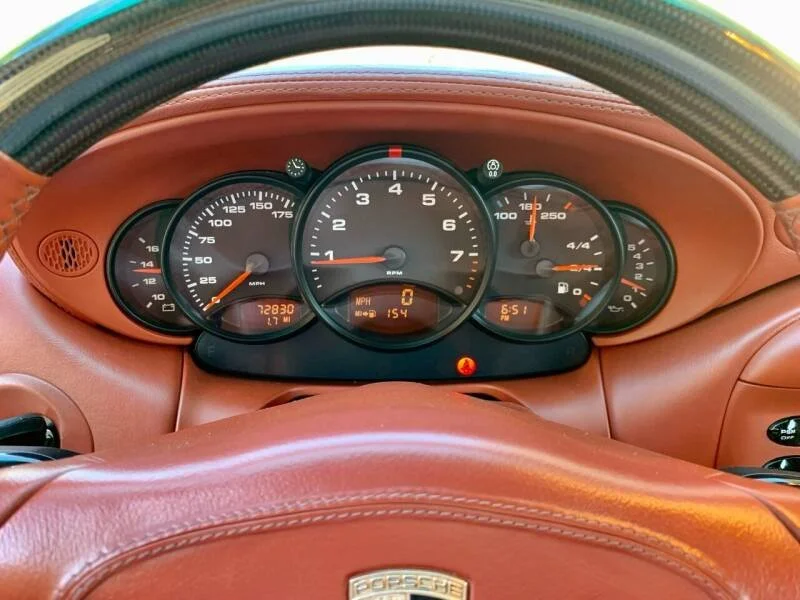 2001-porsche-911-carrera-2dr-coupe39.jpeg