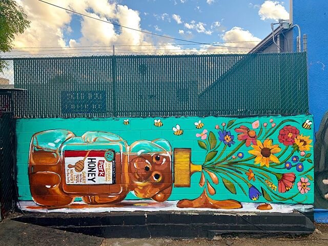 Honeybear mural &mdash;&gt; swipe for scale. #honeybear #losangeles #sweet #art #colorcrushcreative #mural #muralart #honey #bear #flower #bee #hollywood #hollywoodrvpark 📸: @randallboydsmith