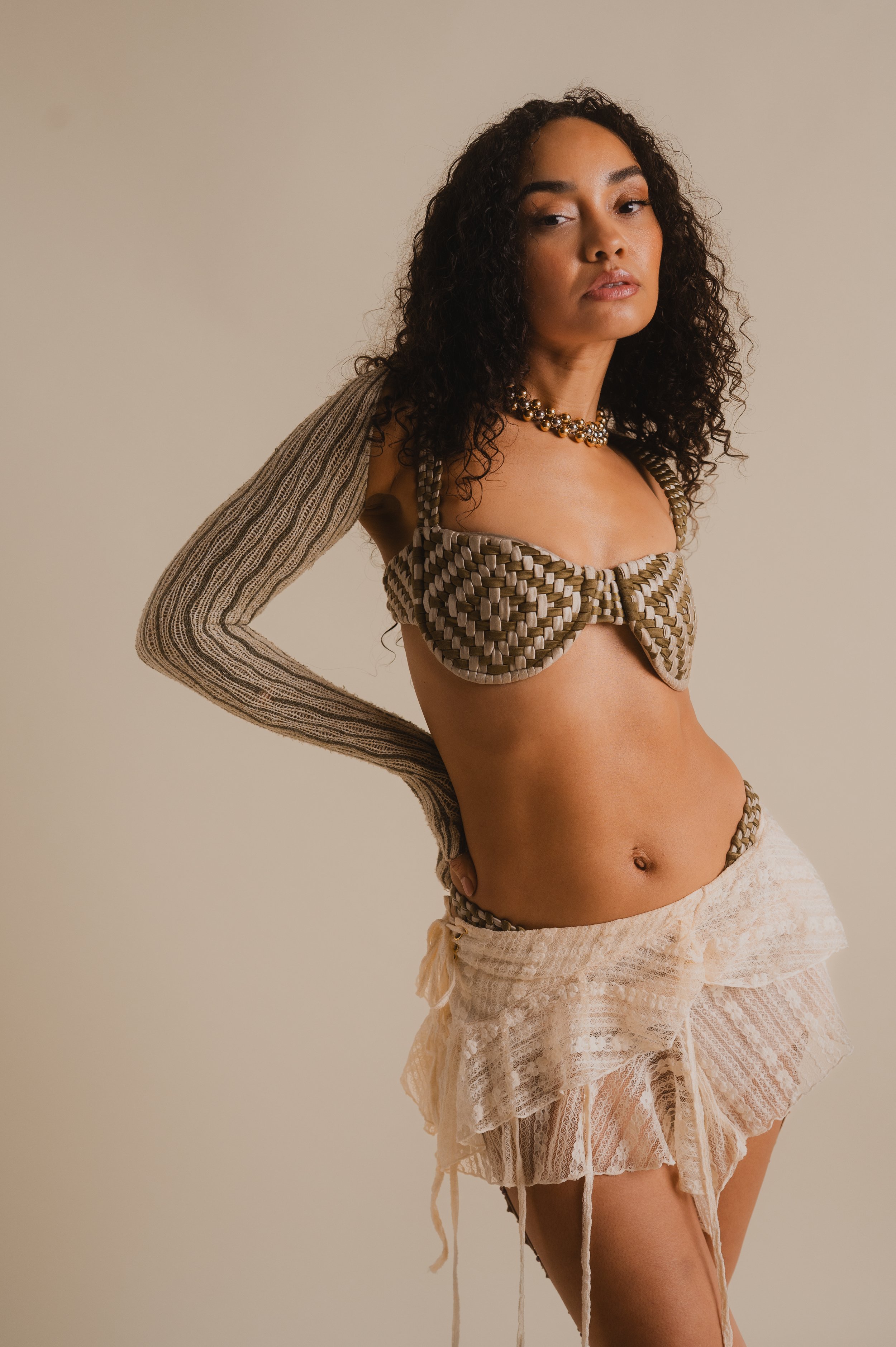 LAP NO HARD FEELINGS0314.jpg