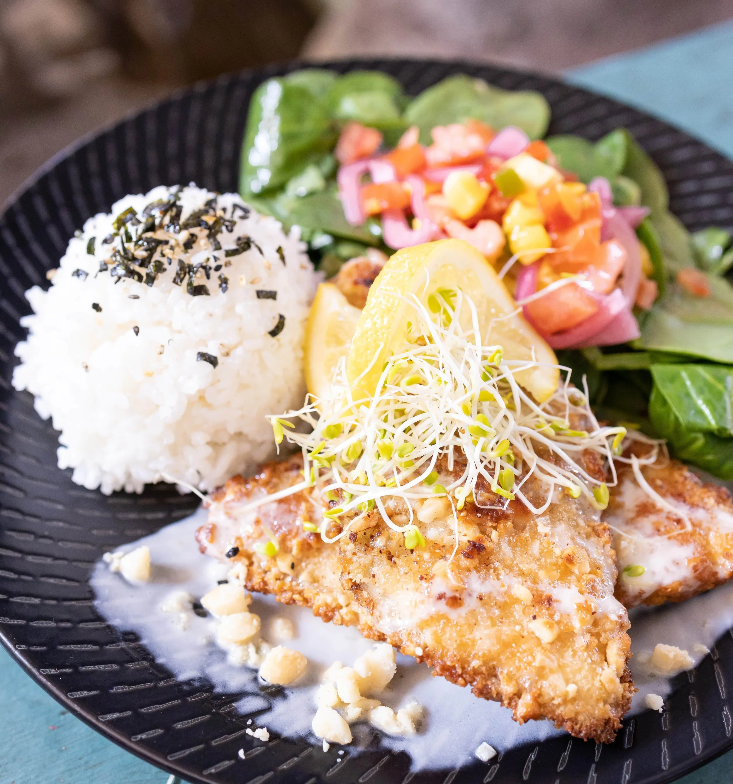 Ultimate Guide to Maui's Seafood, y'all know DTH is on the list!